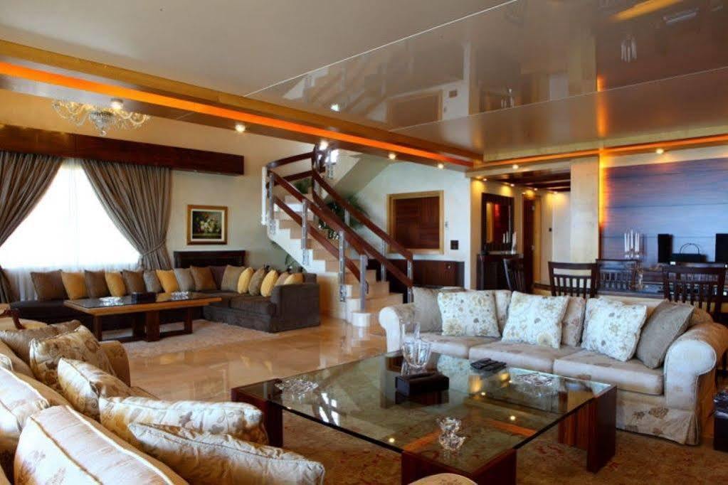 Lahoya Suites Beirut Exterior photo